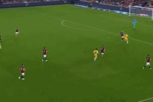 逆天乌龙后卫逆天回传送乌龙，挪威球员单场包办全部12粒进球