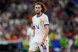 德尚谈拉比奥特被巴黎球迷嘘：嘘国家队的球员是不可接受的