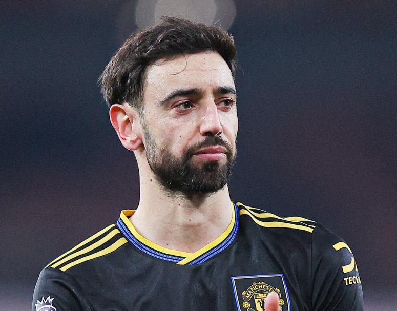 周薪40万镑！英媒曝曼联队长开天价续约条件，沙特买断需5700万镑